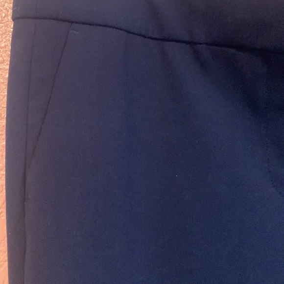 In Excellent Condition Pants - Picture 10 of 12